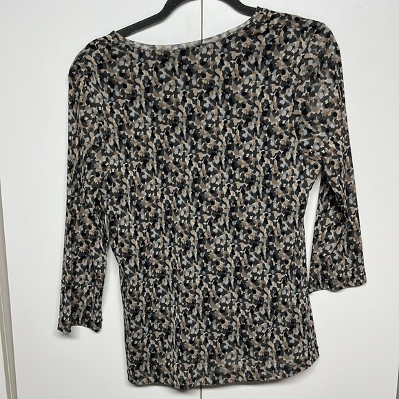 Croft & Barrow Lined V-Neck Top - Picture 12 of 12